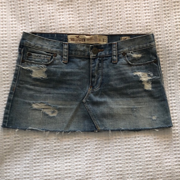 Hollister Dresses & Skirts - Hollister Low-Rise Denim Mini Skirt
